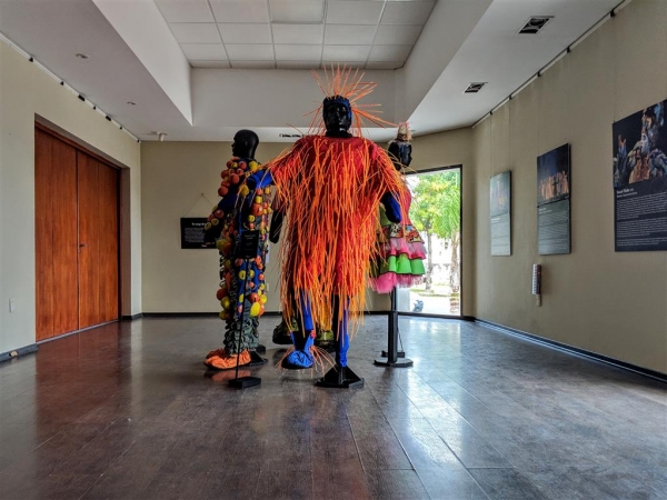 "Yo vengo de otra fiesta"