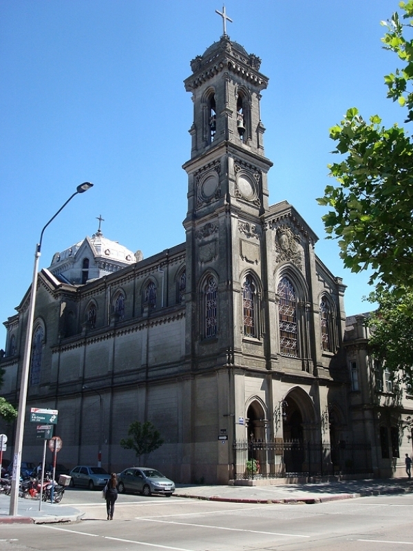 Parroquia Tierra Santa.