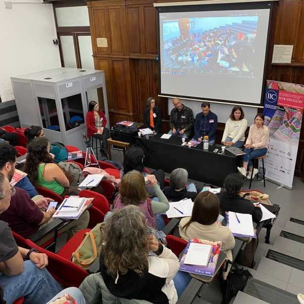 Mesa "Iniciativas y desaf&iacute;os para la Sostenibilidad en la Conservaci&oacute;n del Patrimonio Cultural en Uruguay"